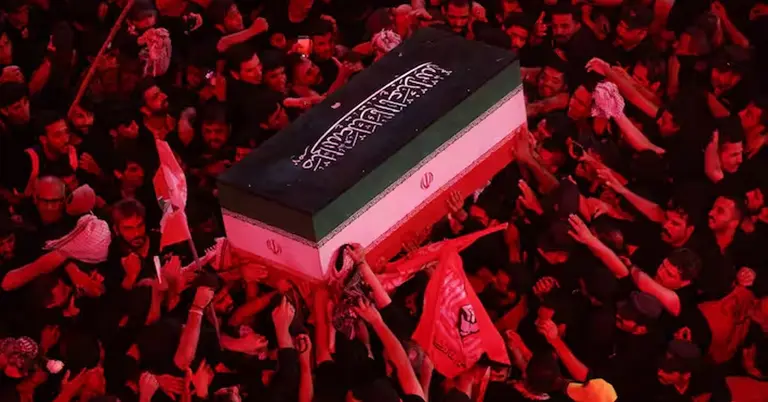 আয়াতুল্লাহ আলী খামেনির শেষযাত্রায় হাজারো মানুষের অংশগ্রহণ